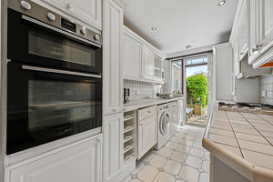 Photo 7- click for photo gallery